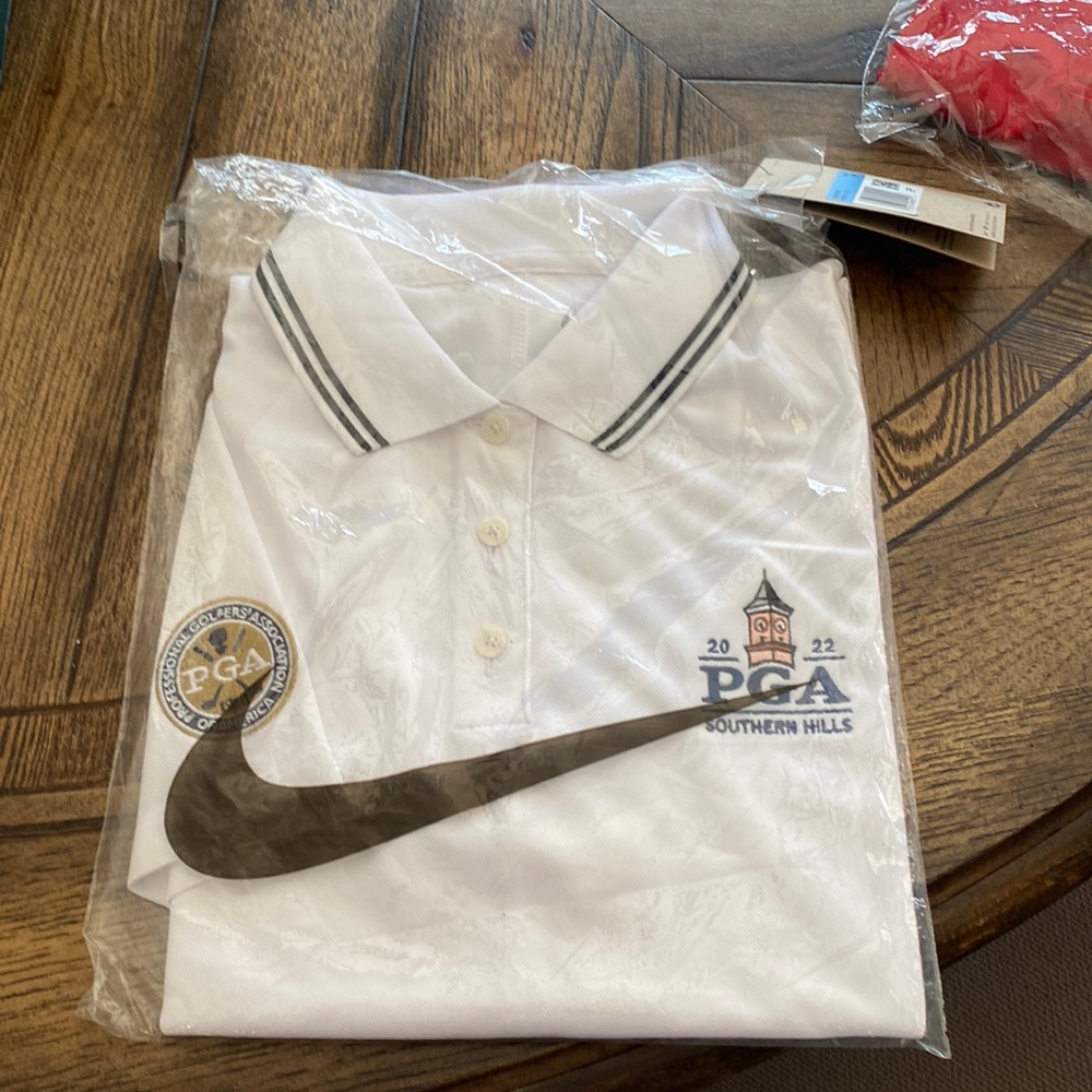 Nike white short sleeve dri-fit golf shirt